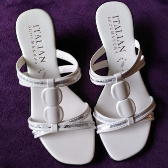 Italian Shoemakers Shoes - Italian Shoemakers White Mules - Size 6 - NWOT